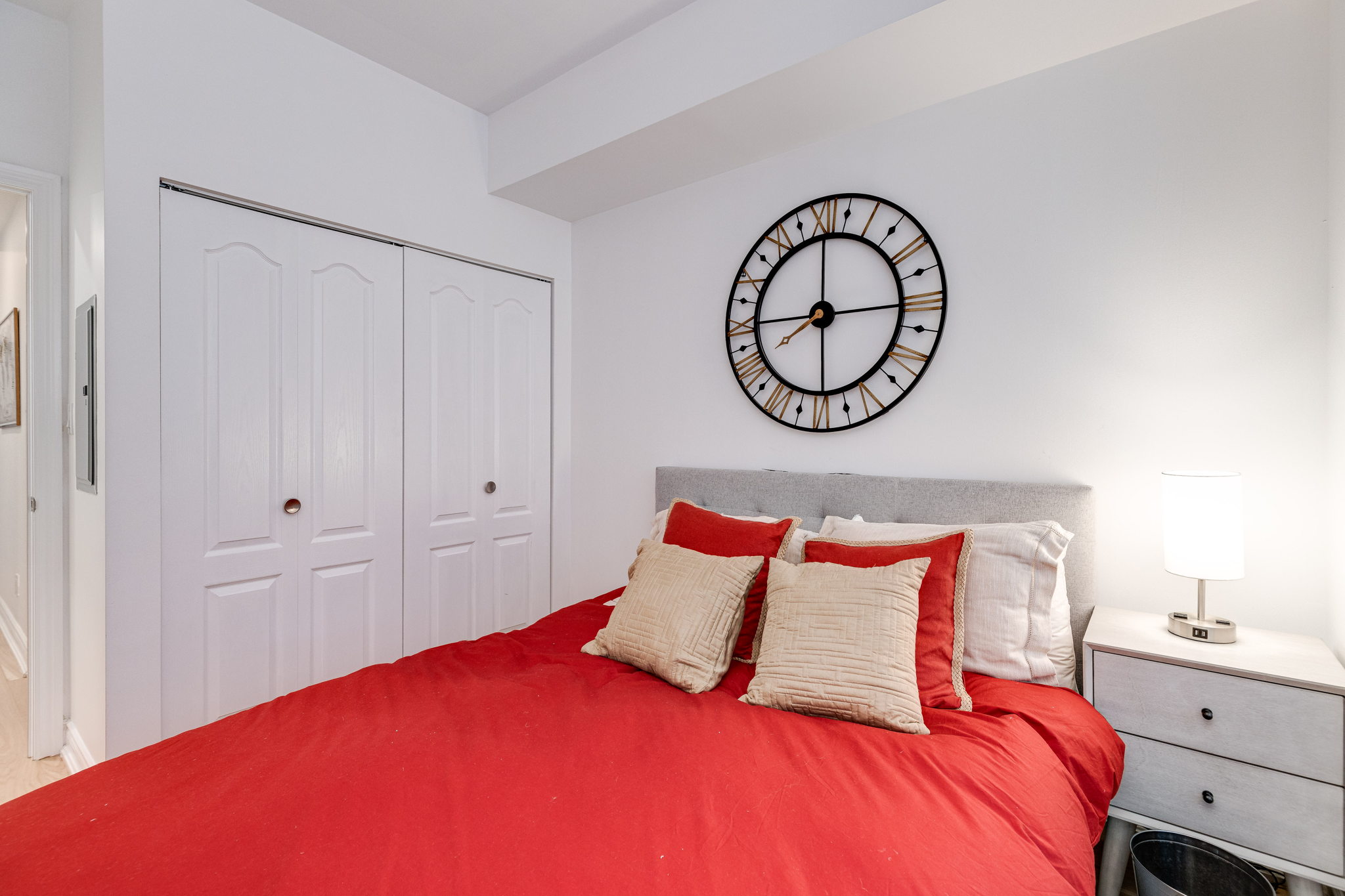 Toronto property showcase — delivered property photograph 21