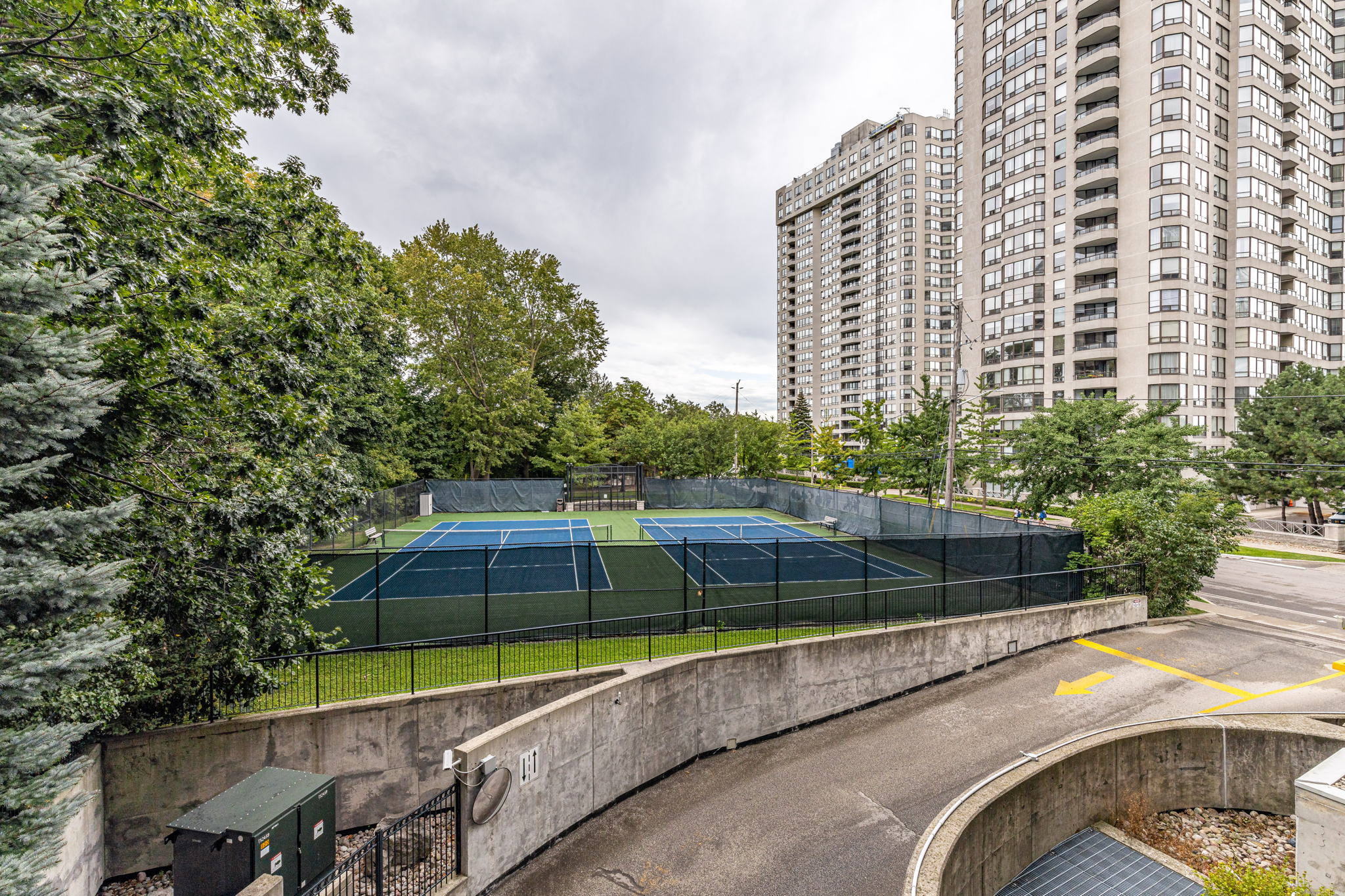 Toronto property showcase — delivered property photograph 34