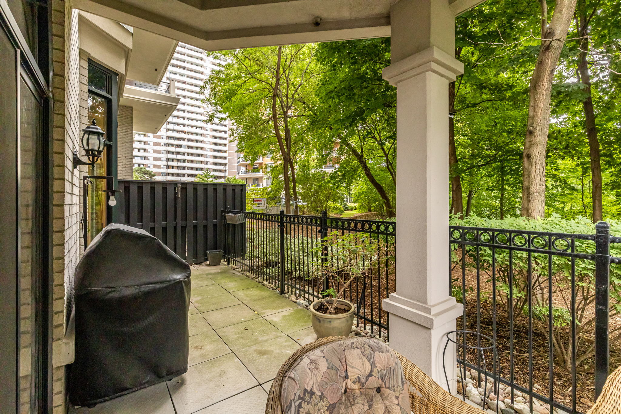 Toronto property showcase — delivered property photograph 38