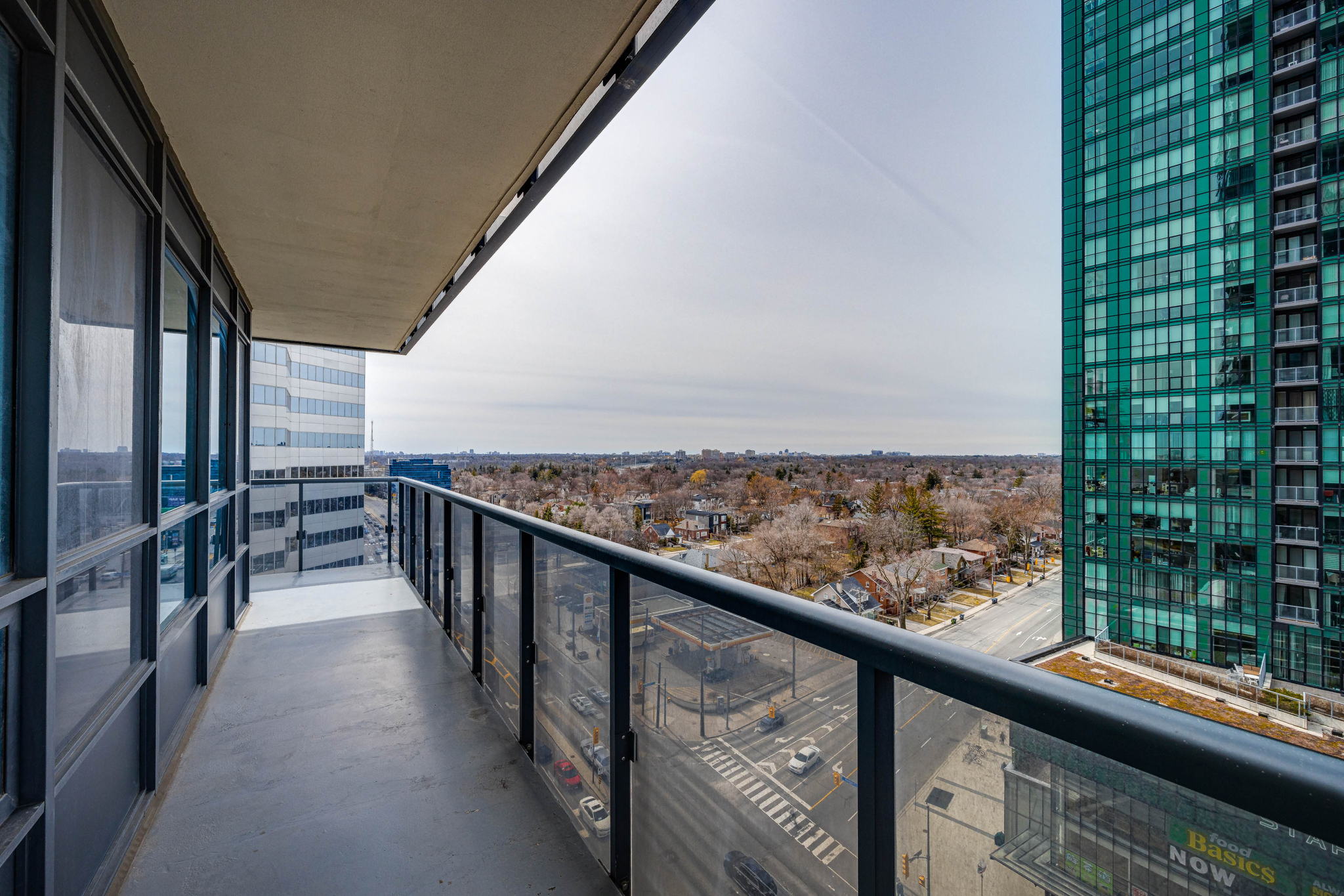 Toronto property showcase — delivered property photograph 24