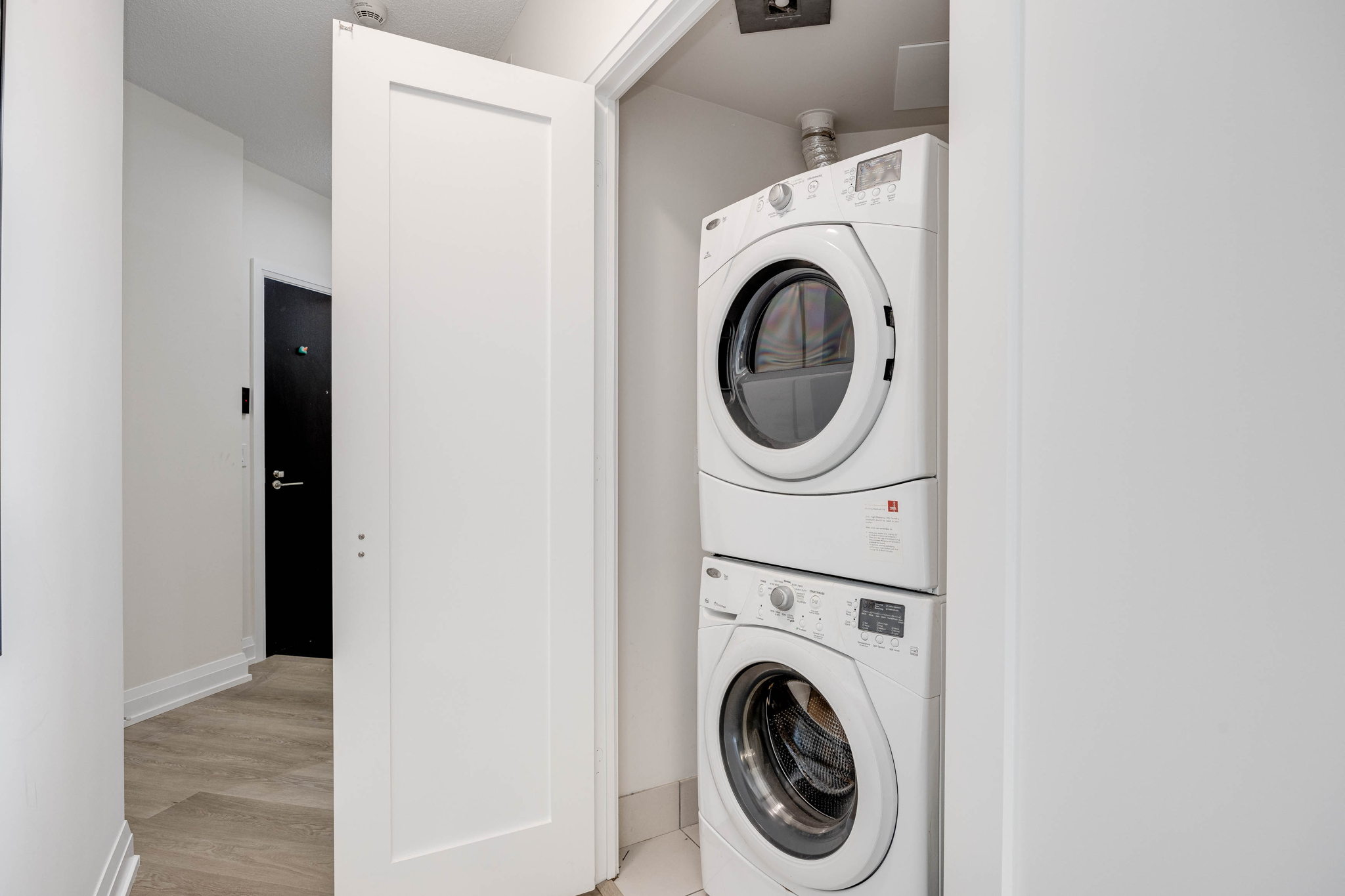Toronto property showcase — delivered property photograph 17