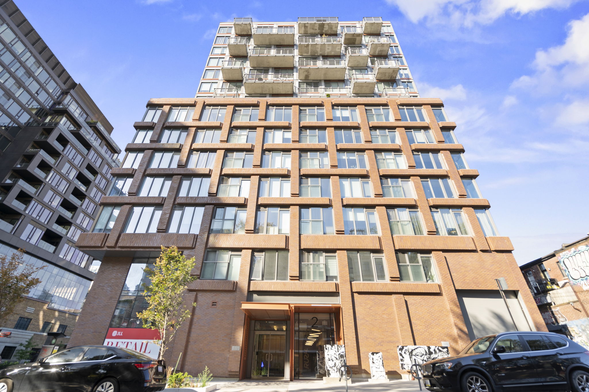2 Augusta Ave 1301 Toronto, ON M5V 0T3