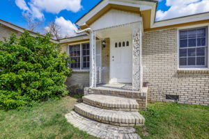 Front Entry Detail