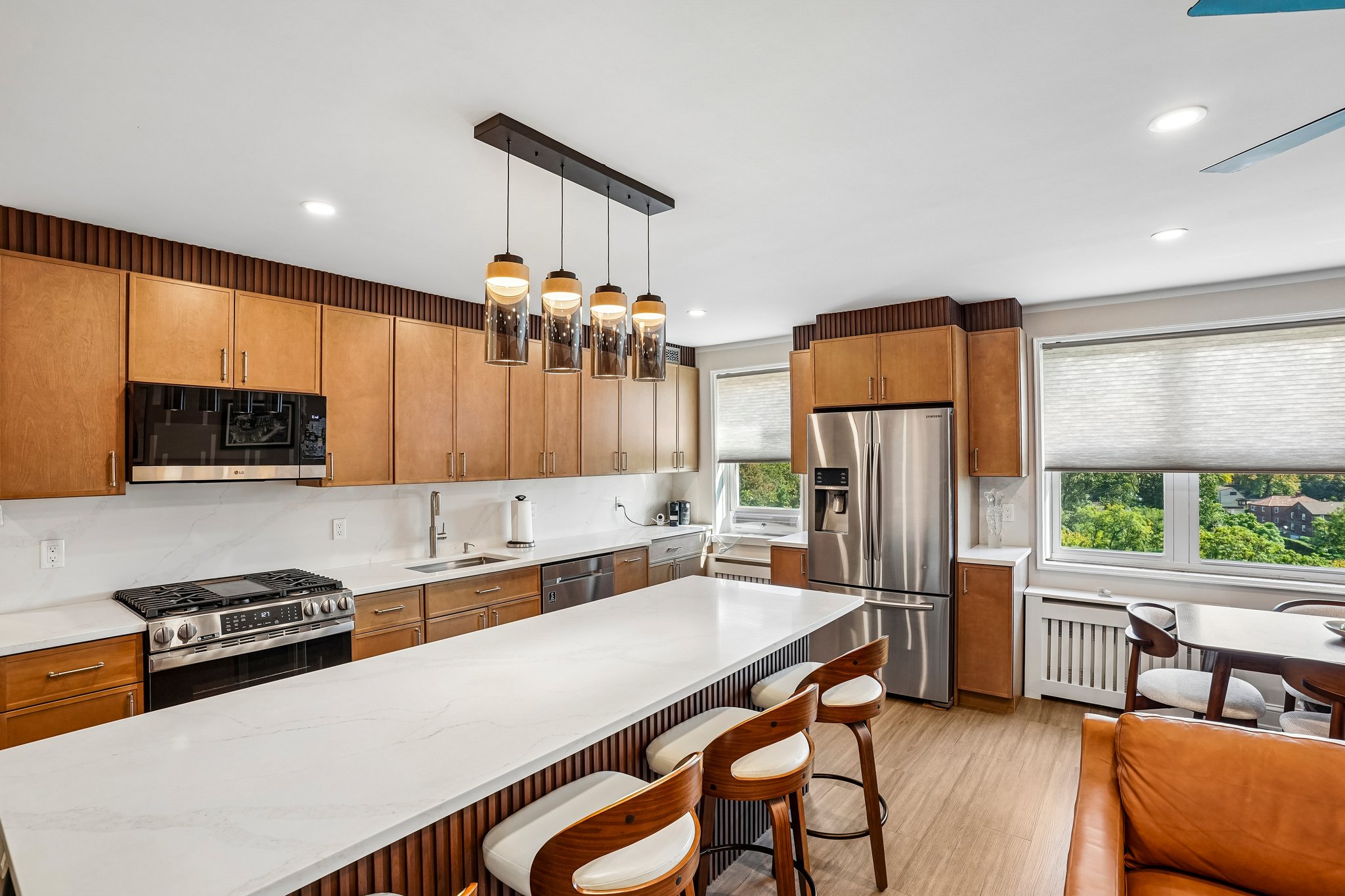 Bronxville Rd 5d-S0210-019.jpg