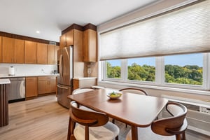 Bronxville Rd 5d-S0210-011.jpg