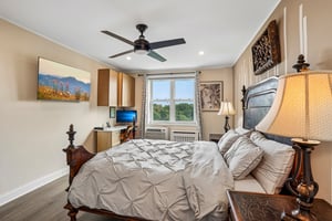 Bronxville Rd 5d-S0210-022.jpg