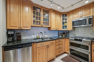 Burd St-S1302-028.jpg