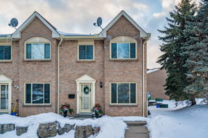  2 Cedar Dr Unit 1, Orangeville, ON L9W 2X6, US Photo 0