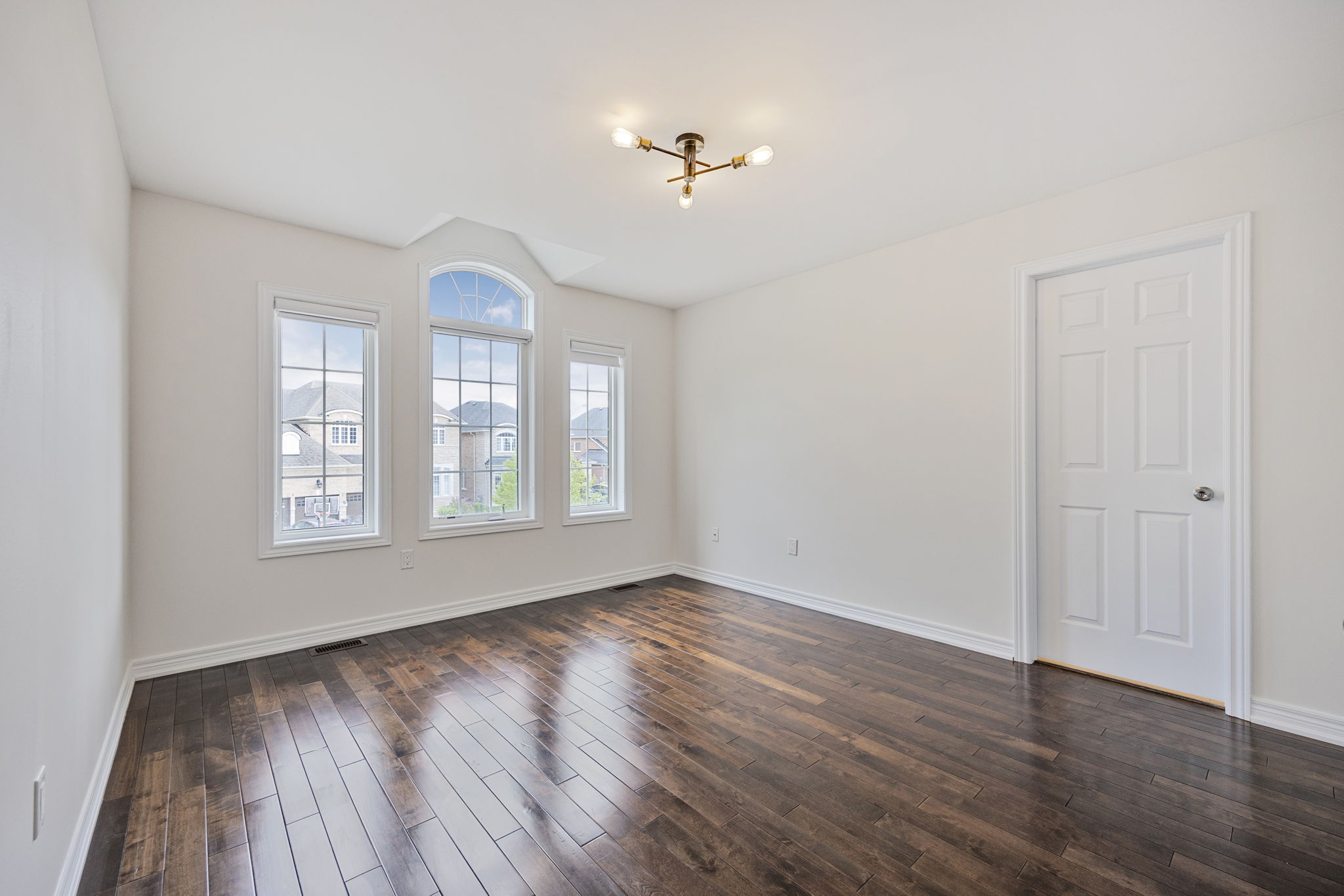 2 Copeland Crescent (35)