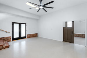  Photo 49
