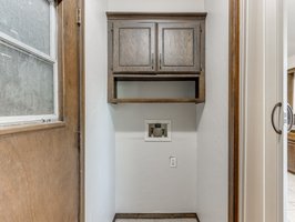  Photo 32