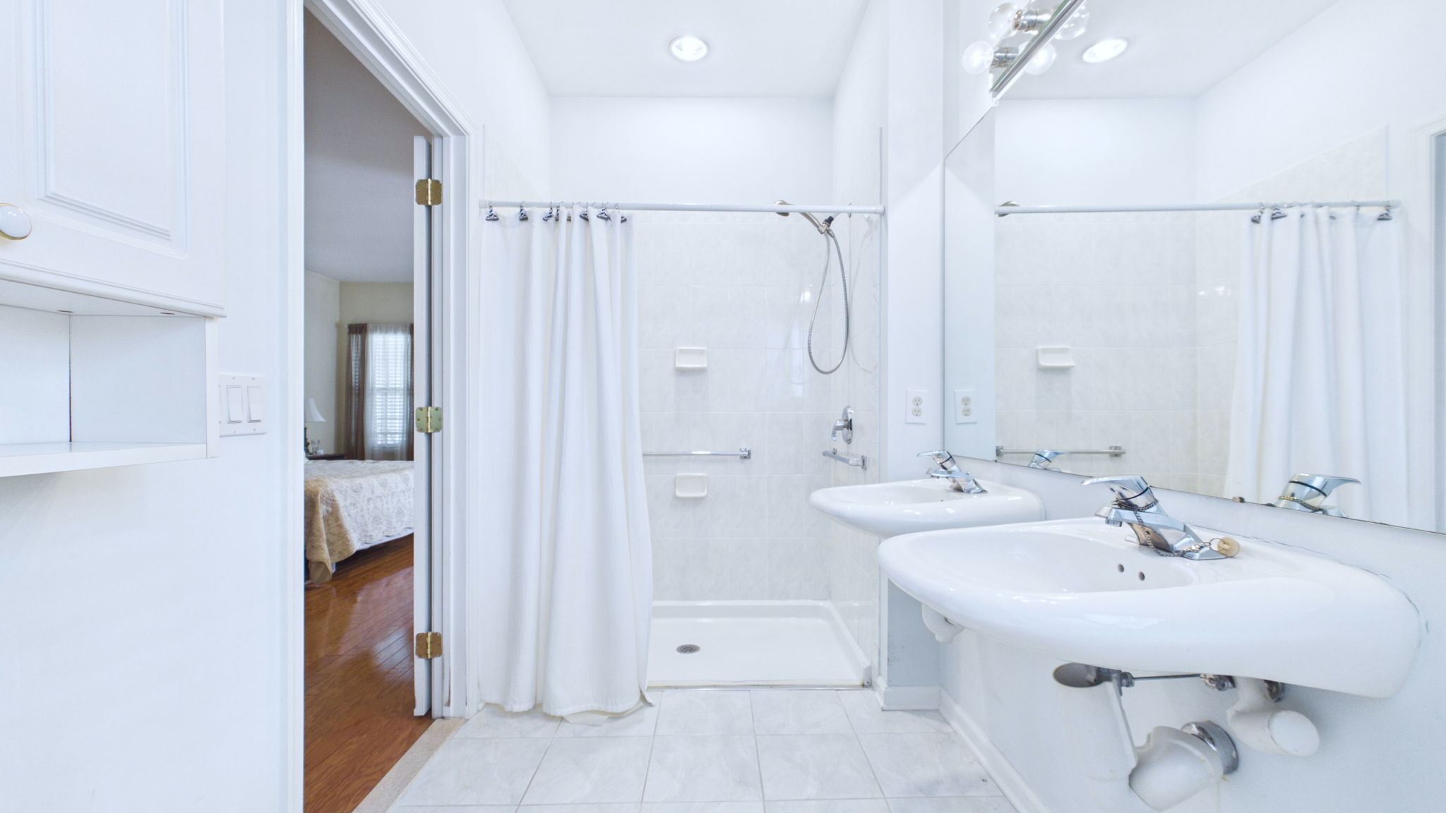  Photo 46