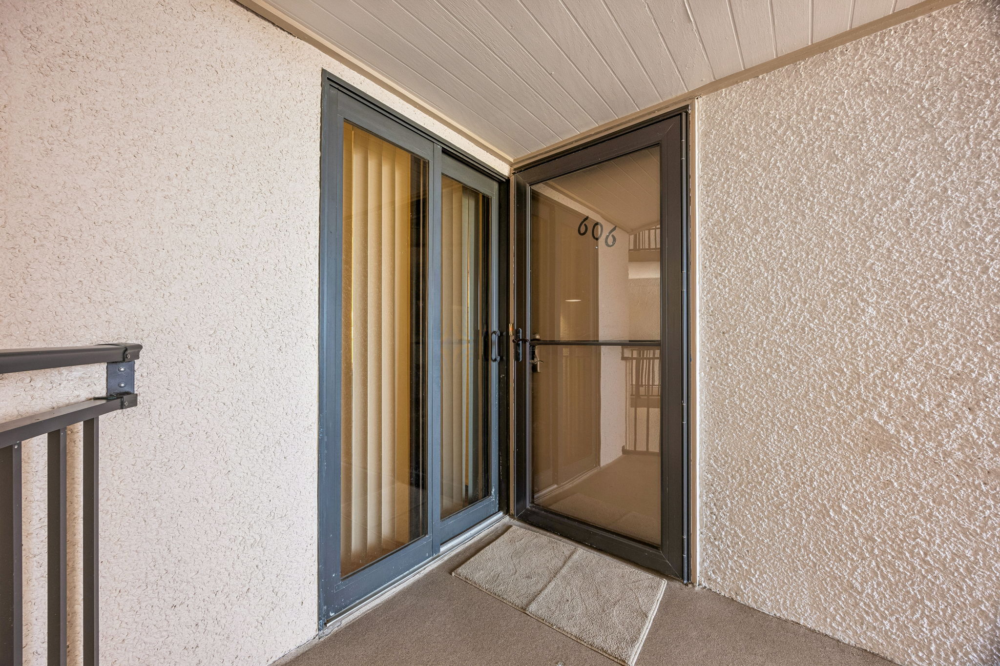 Welcome to 2 Dondanville Rd, Unit 606