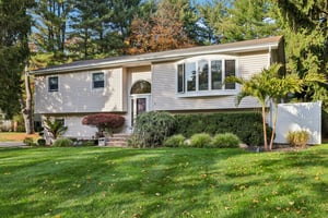 Eileen Ct-S2910-006.jpg