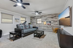 Eileen Ct-S2910-029.jpg