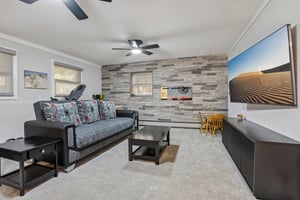 Eileen Ct-S2910-030.jpg