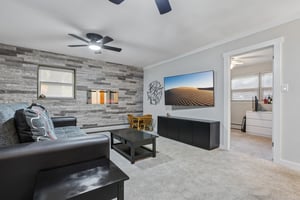 Eileen Ct-S2910-031.jpg