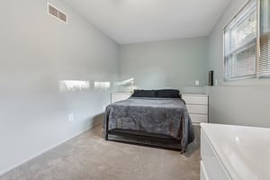 Eileen Ct-S2910-041.jpg