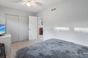 Eileen Ct-S2910-042.jpg