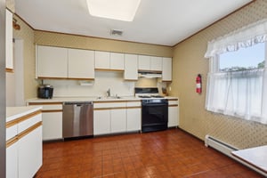 Fonda Dr-1505-013.jpg