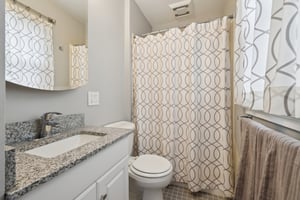Fonda Dr-1505-020.jpg