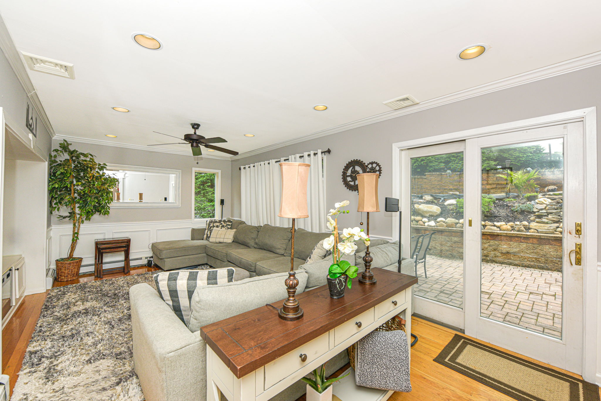 2 Fox Ln, Dix Hills, NY 11746, USA Photo 32