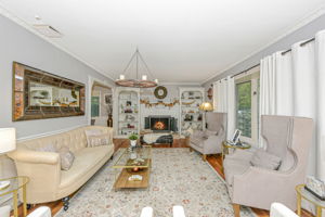 2 Fox Ln, Dix Hills, NY 11746, USA Photo 22