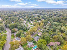 2 Fox Ln, Dix Hills, NY 11746, USA Photo 9