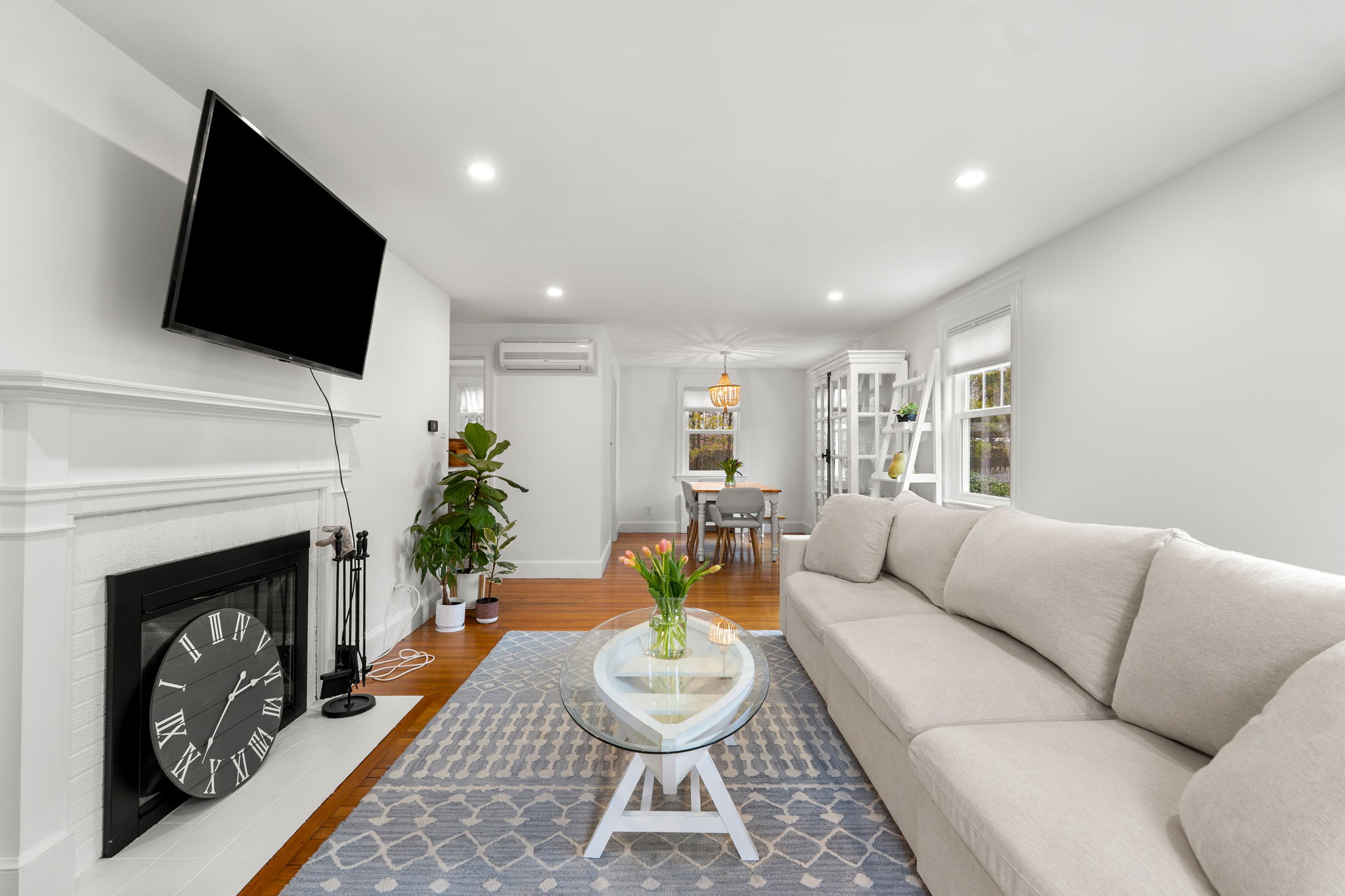 2 Girdler Rd, Marblehead, MA 01945, USA Photo 11