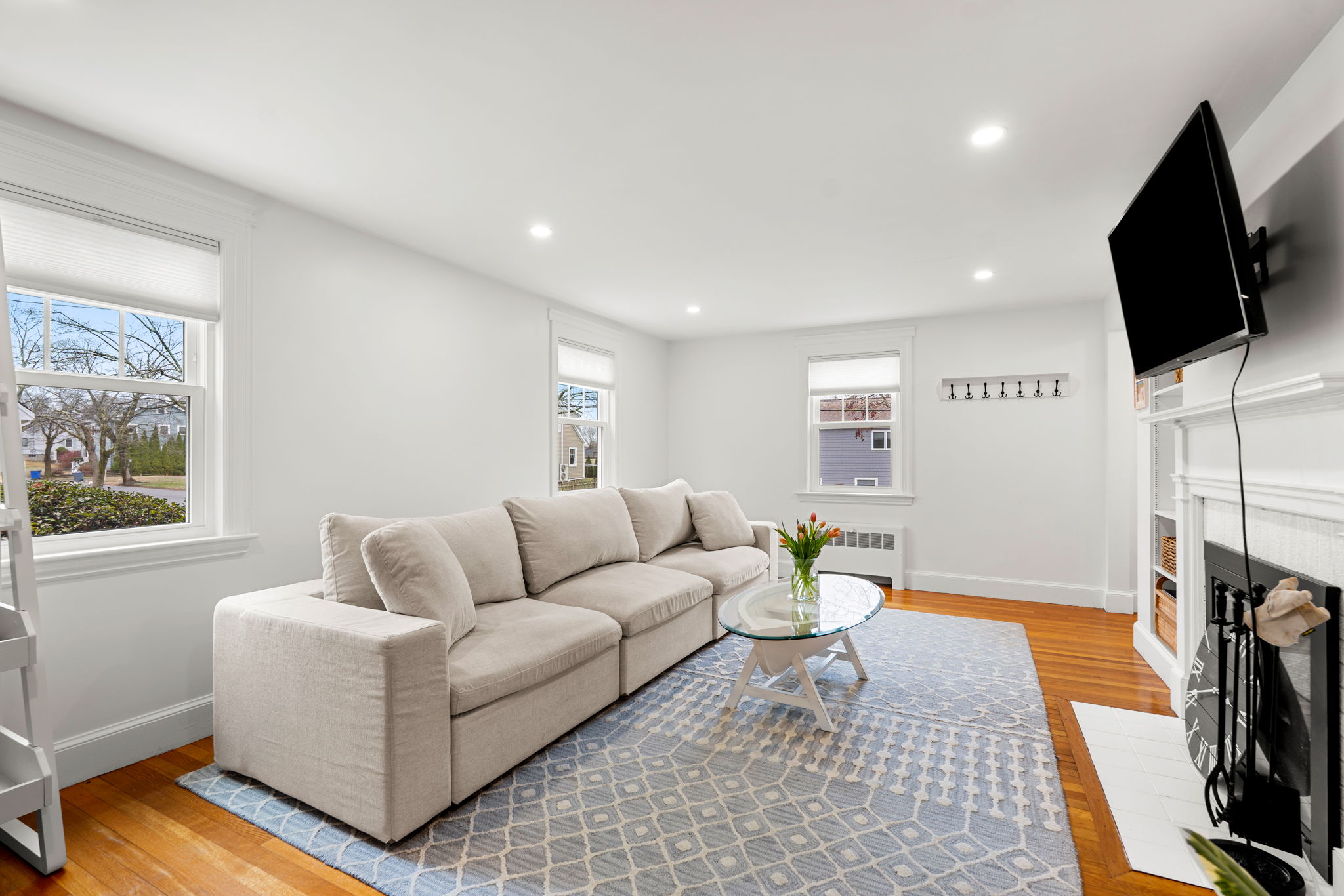 2 Girdler Rd, Marblehead, MA 01945, USA Photo 12