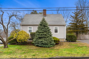 2 Girdler Rd, Marblehead, MA 01945, USA Photo 1