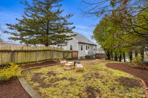 2 Girdler Rd, Marblehead, MA 01945, USA Photo 4