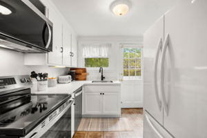 2 Girdler Rd, Marblehead, MA 01945, USA Photo 19