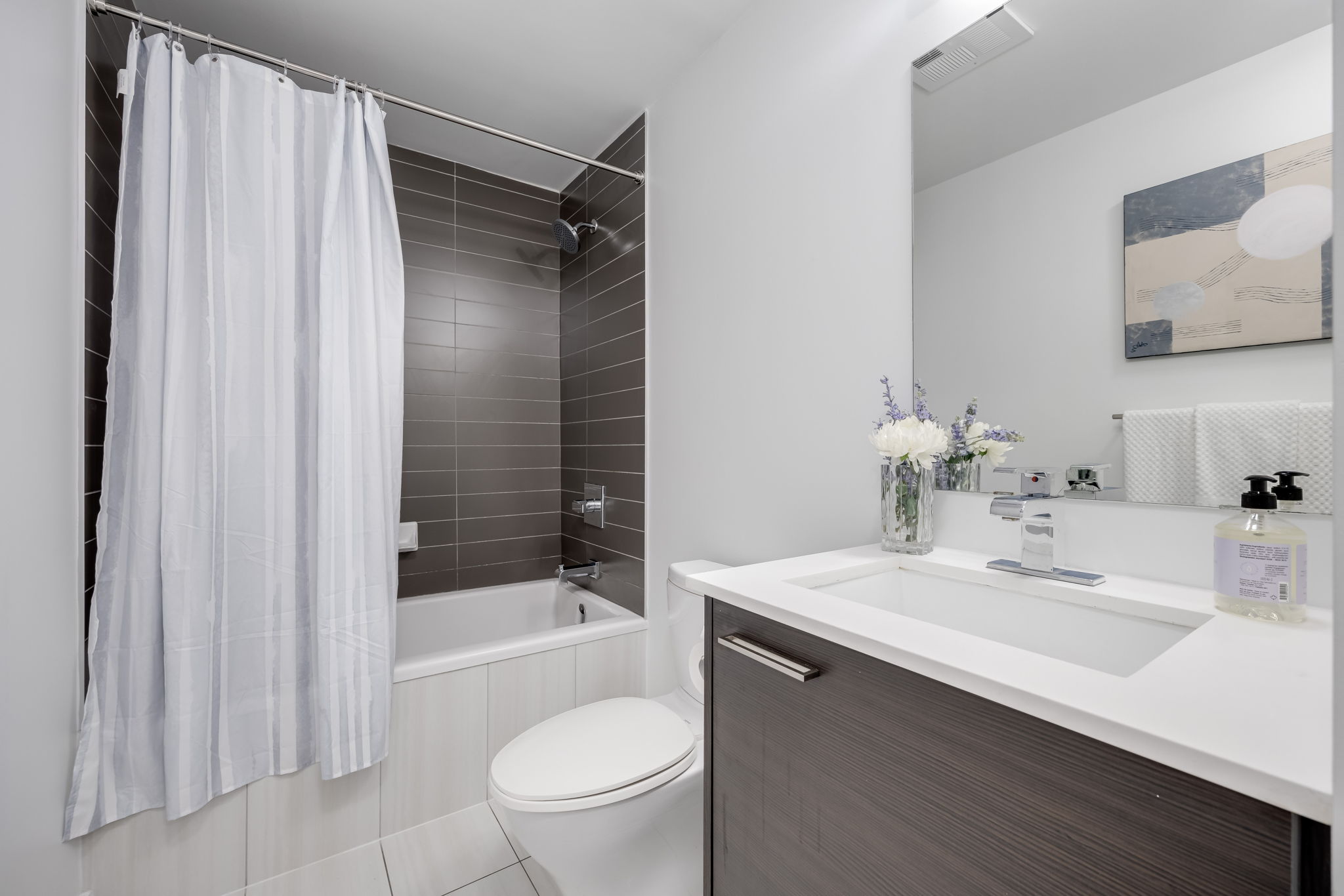 Toronto property showcase — delivered property photograph 14