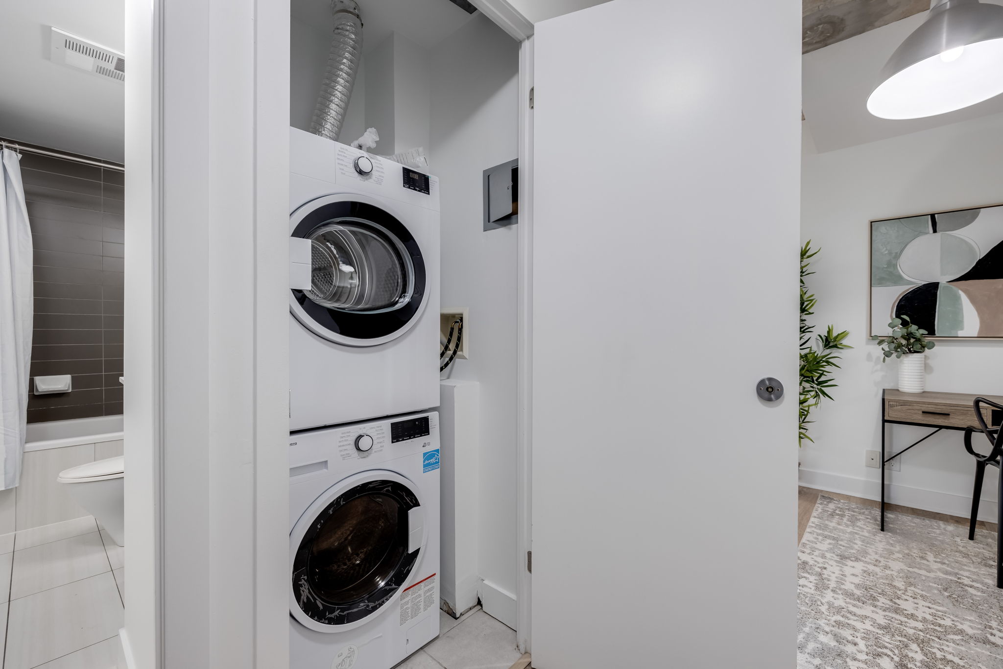 Toronto property showcase — delivered property photograph 15