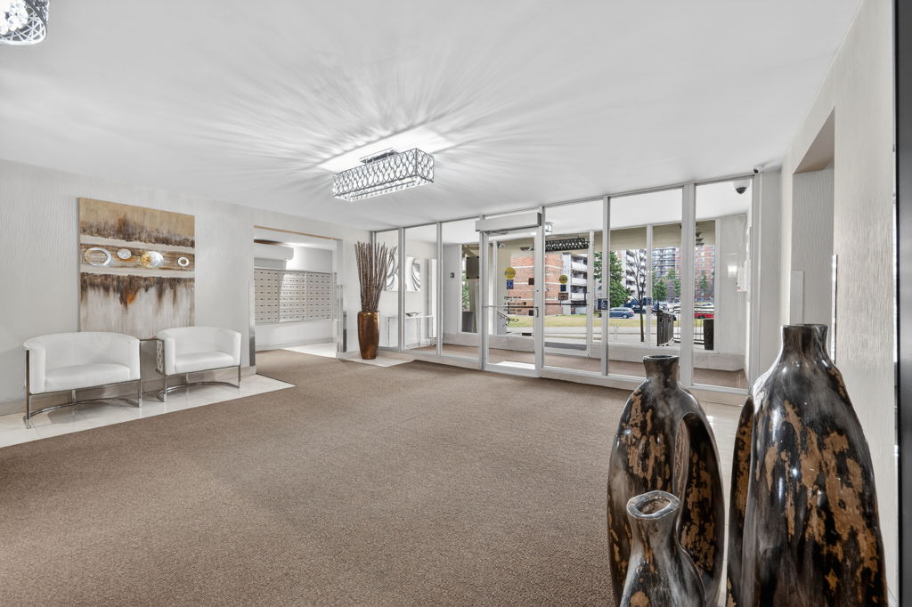 2 Glamorgan Ave Unit 910