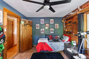  Photo 42