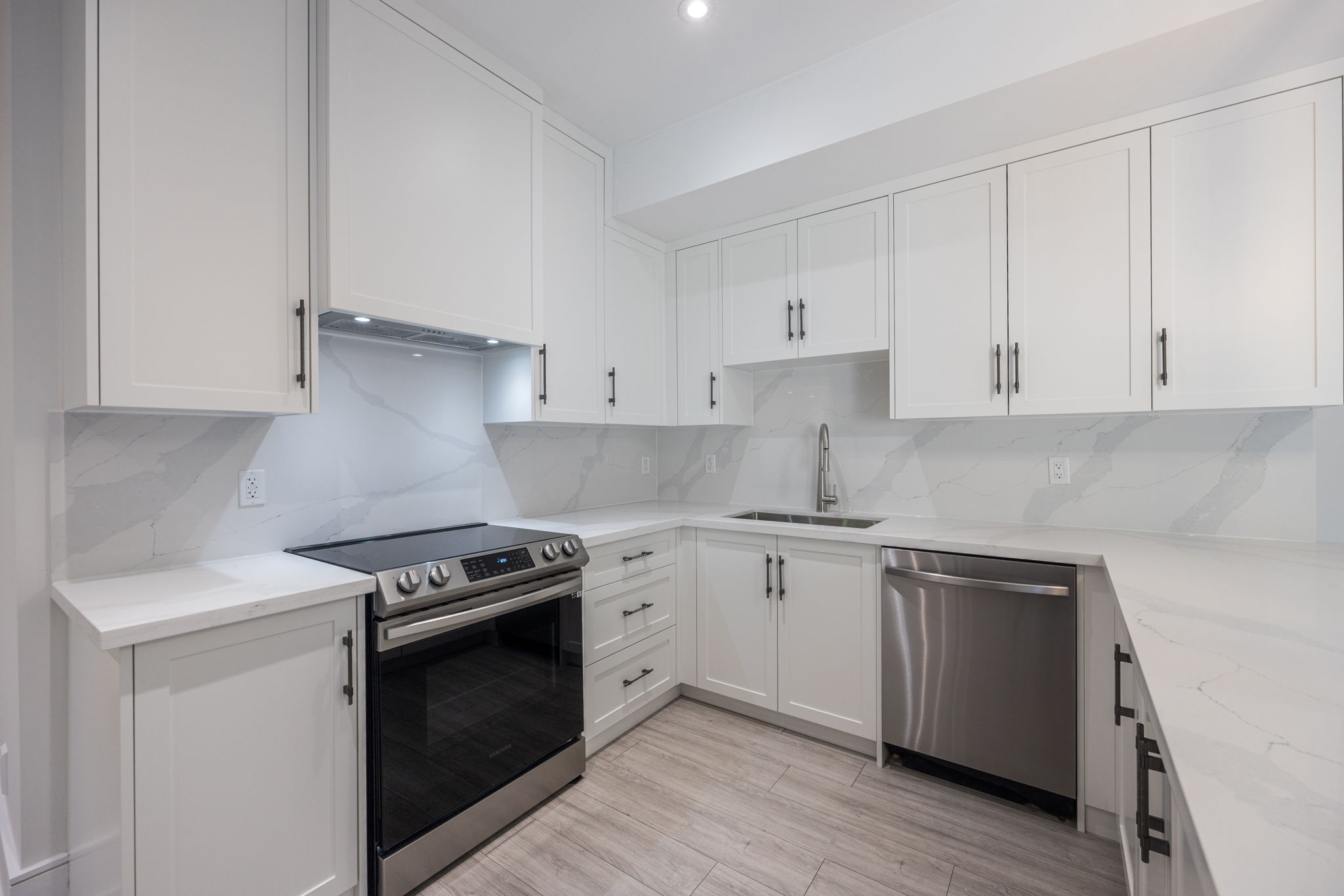 Toronto property showcase — delivered property photograph 8