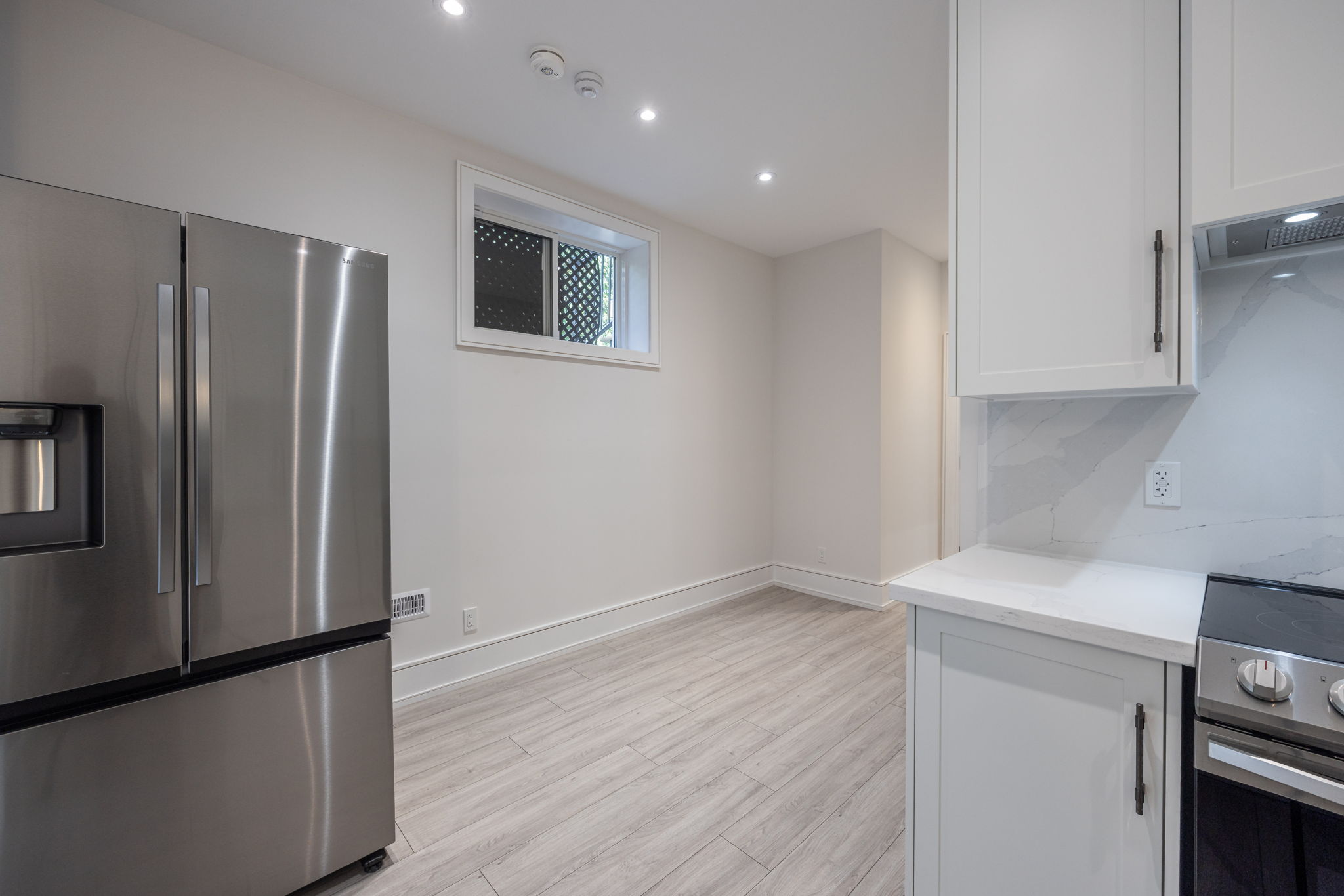Toronto property showcase — delivered property photograph 9