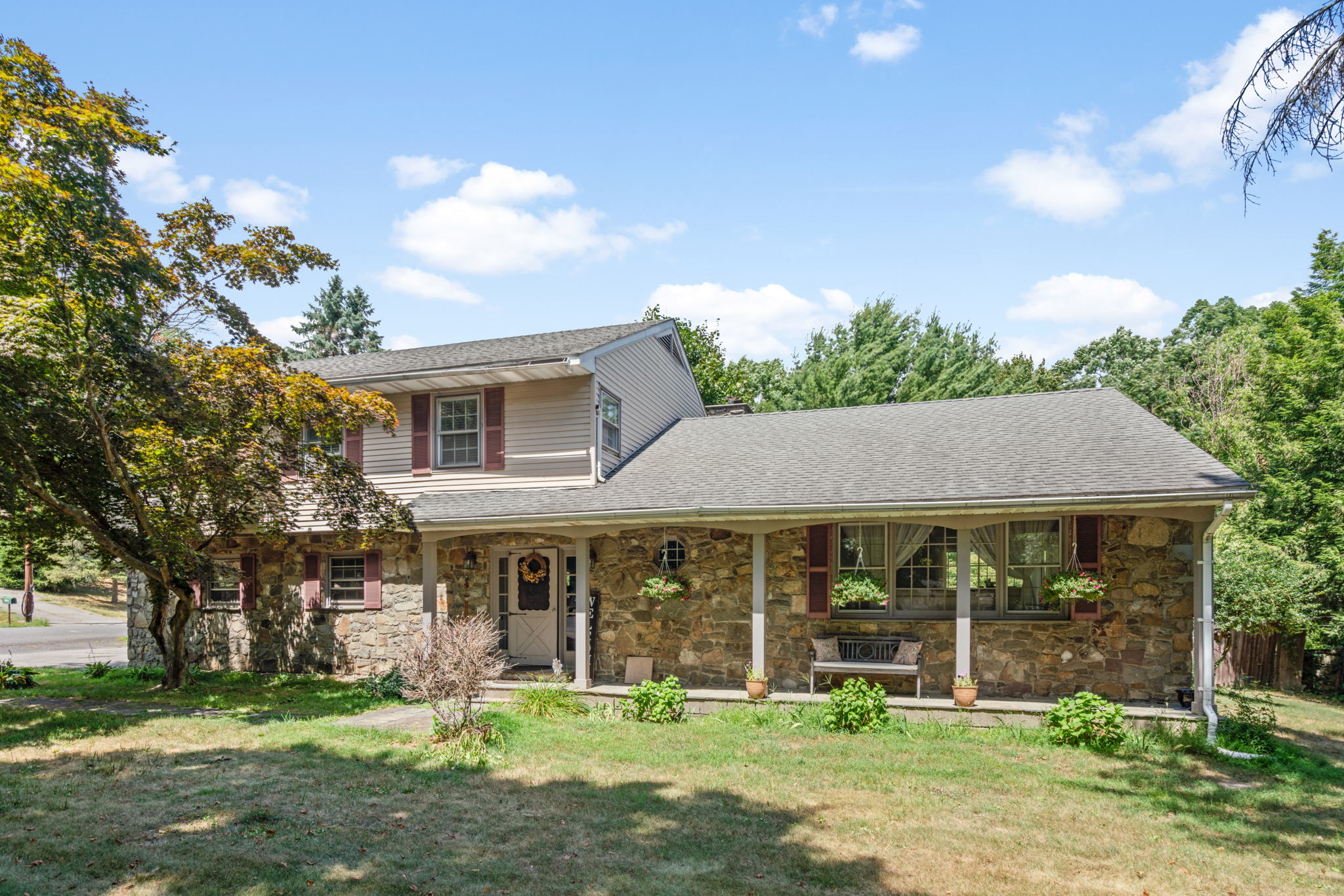 2 Ivy Ln, Marlboro, NY 12542 VisionAir Photography