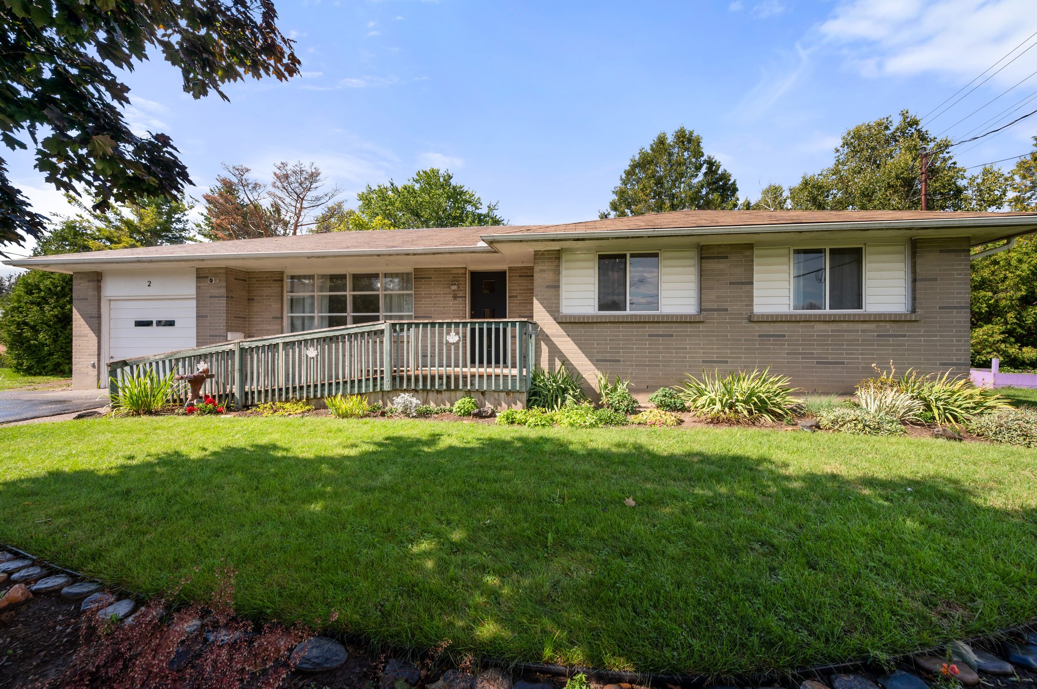 Jane St Cobourg Realty Photo Haus