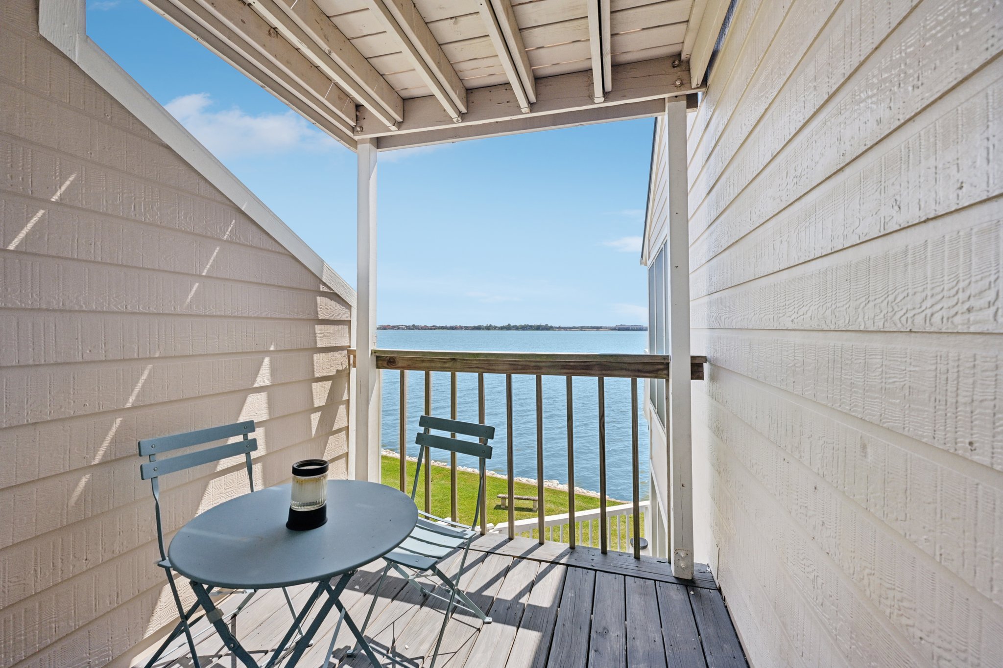Mariner Village Dr-L1709-050.jpg