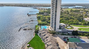 Mariner Village Dr-L1709-058.jpg
