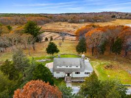 2 Noahs Hl Wy, Essex, MA 01929, USA Photo 0