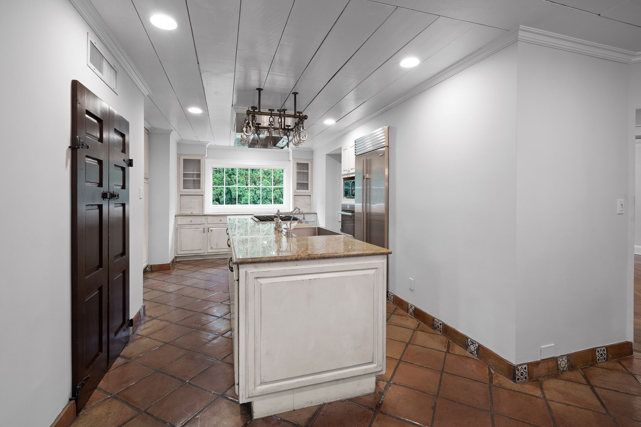  2 Prospect Road, Centerport, NY 11721, US Photo 17