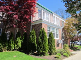Front of #2 Putnam Park. Entire 2nd floor, balcony with awning