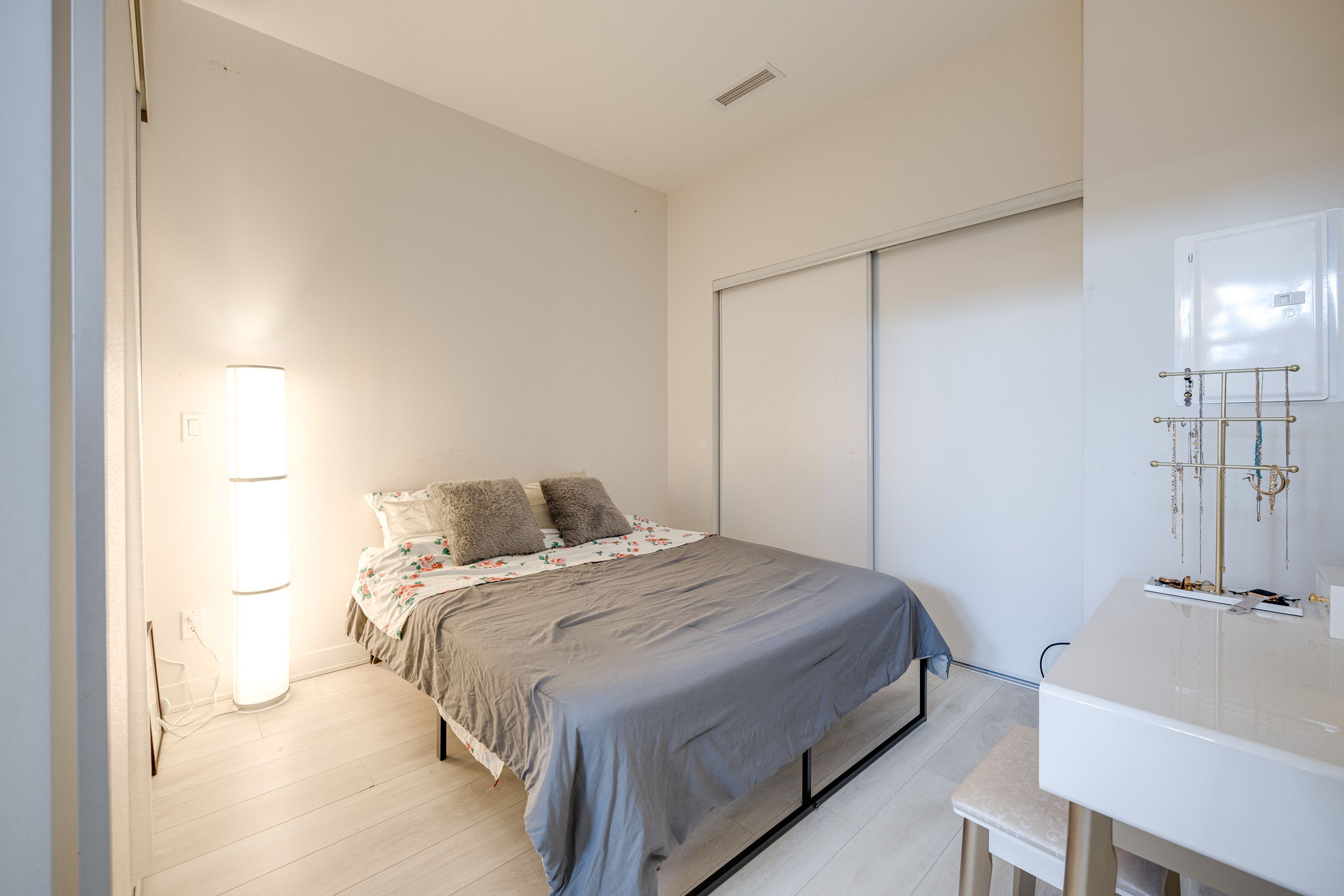 Toronto property showcase — delivered property photograph 11