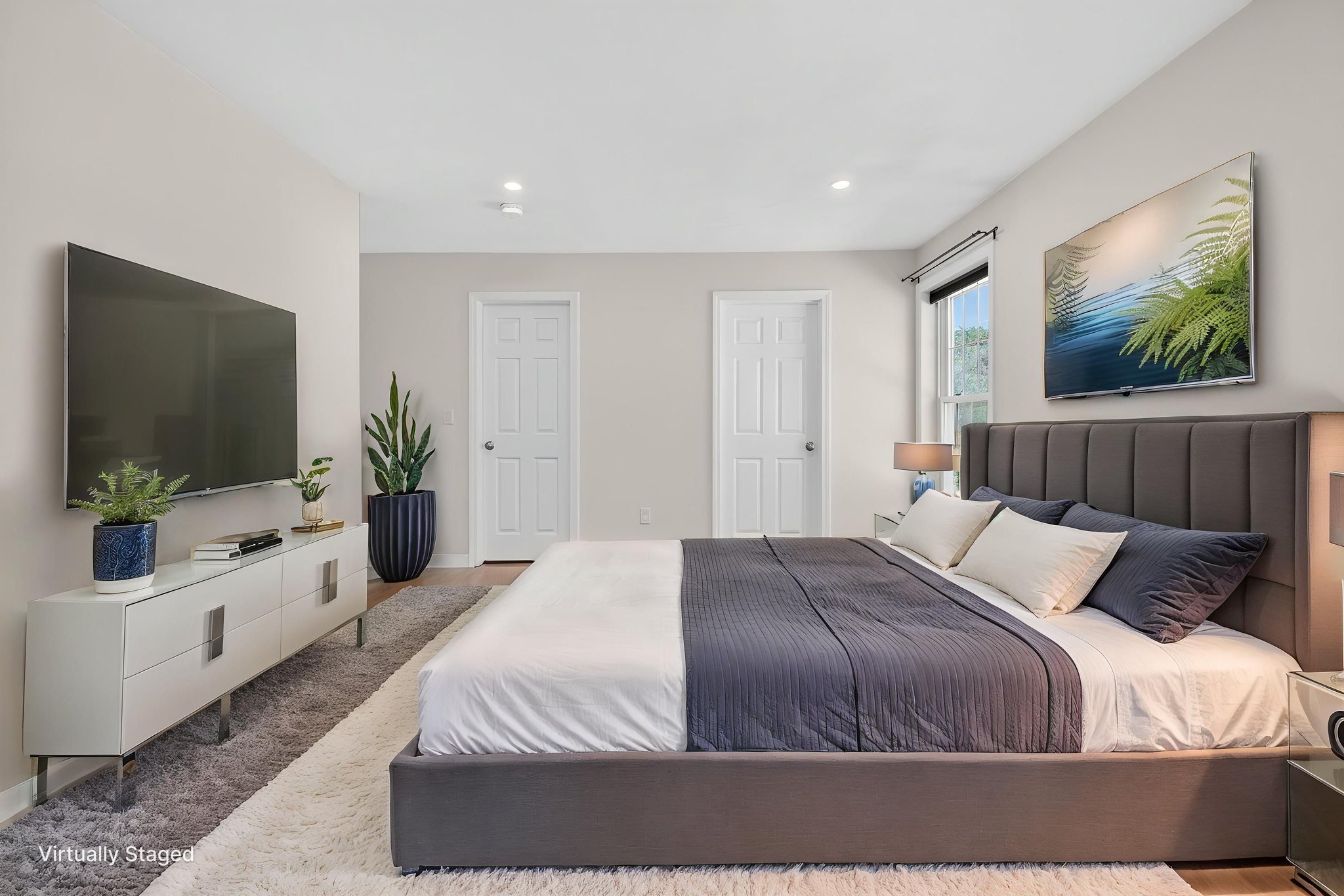 6G4A3472 virtually staged.jpeg