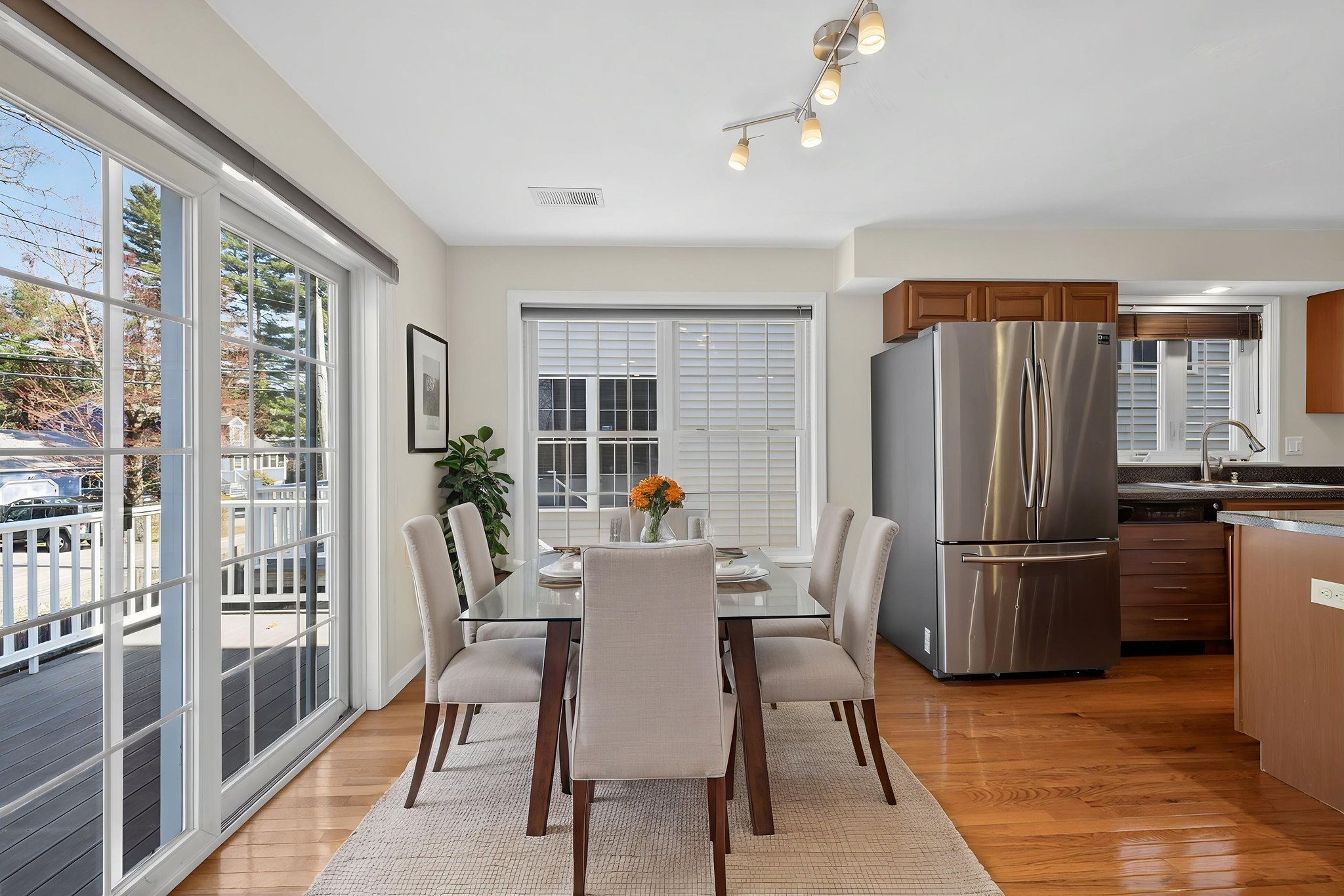 6G4A3358 virtually staged.jpeg