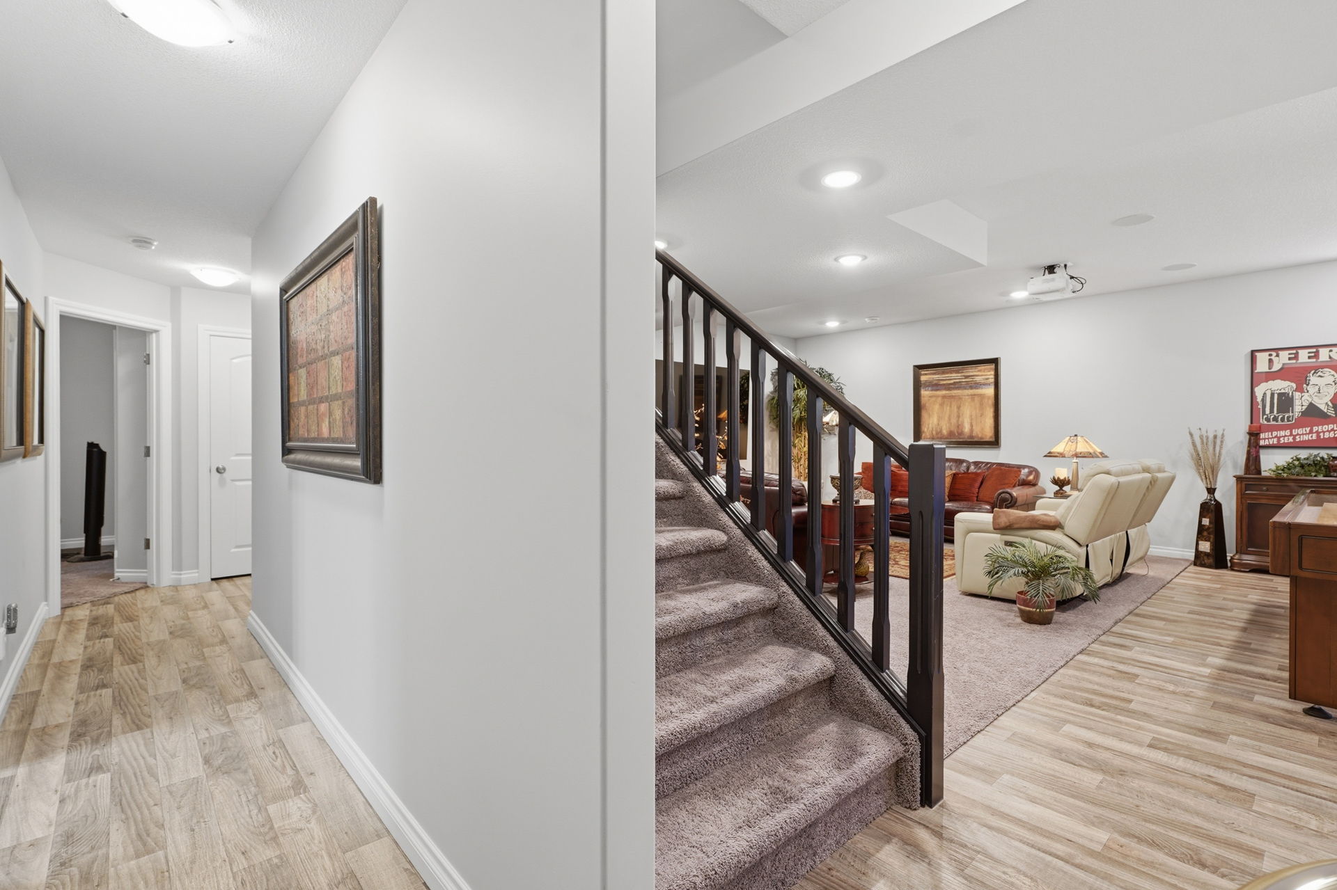  Photo 34